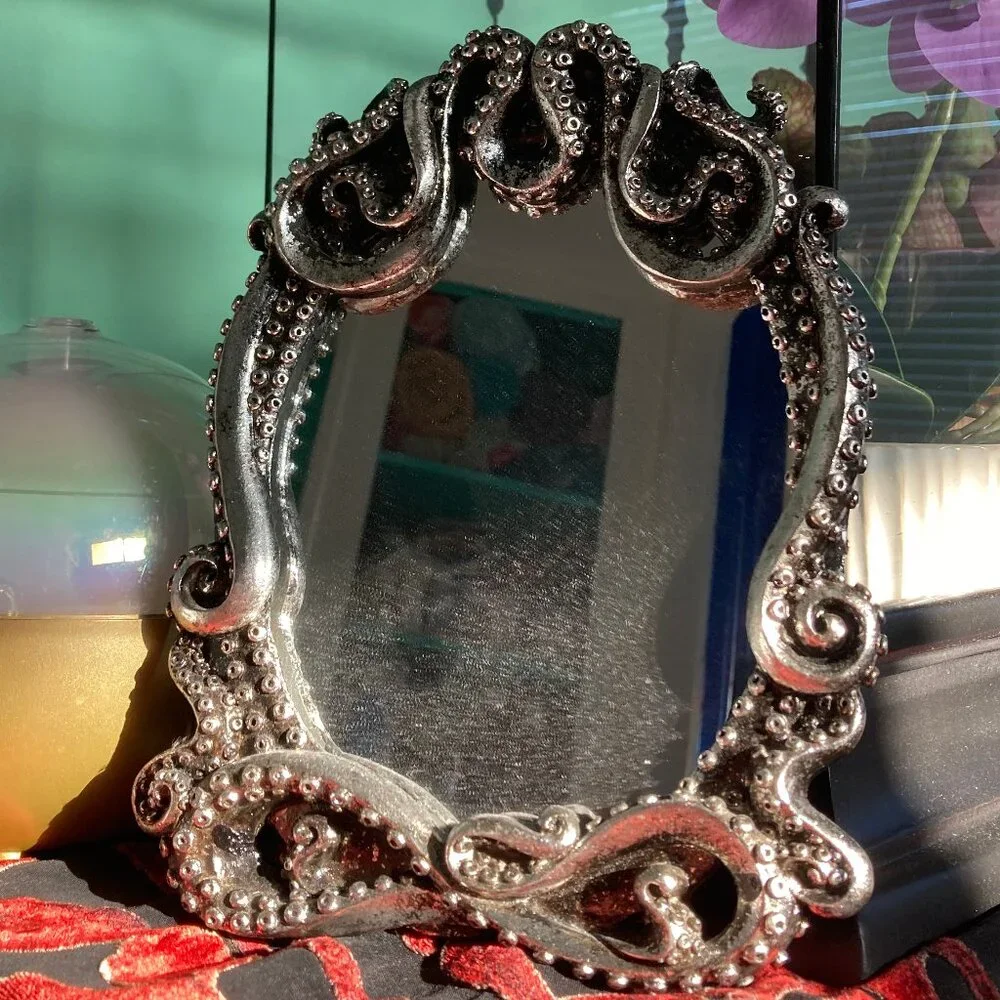 🐙 Kraken Mirror & Frame! 🖤 NWOT Gothic ✨ Mermaidcore 🧜‍♀️ Nautical Decor 🌊